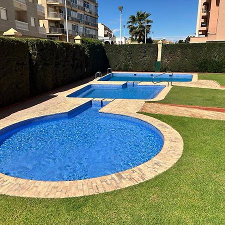 Beach Apartament In 또레비에하 외부 사진