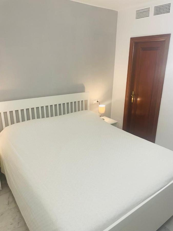 Beach Apartament In 또레비에하 외부 사진