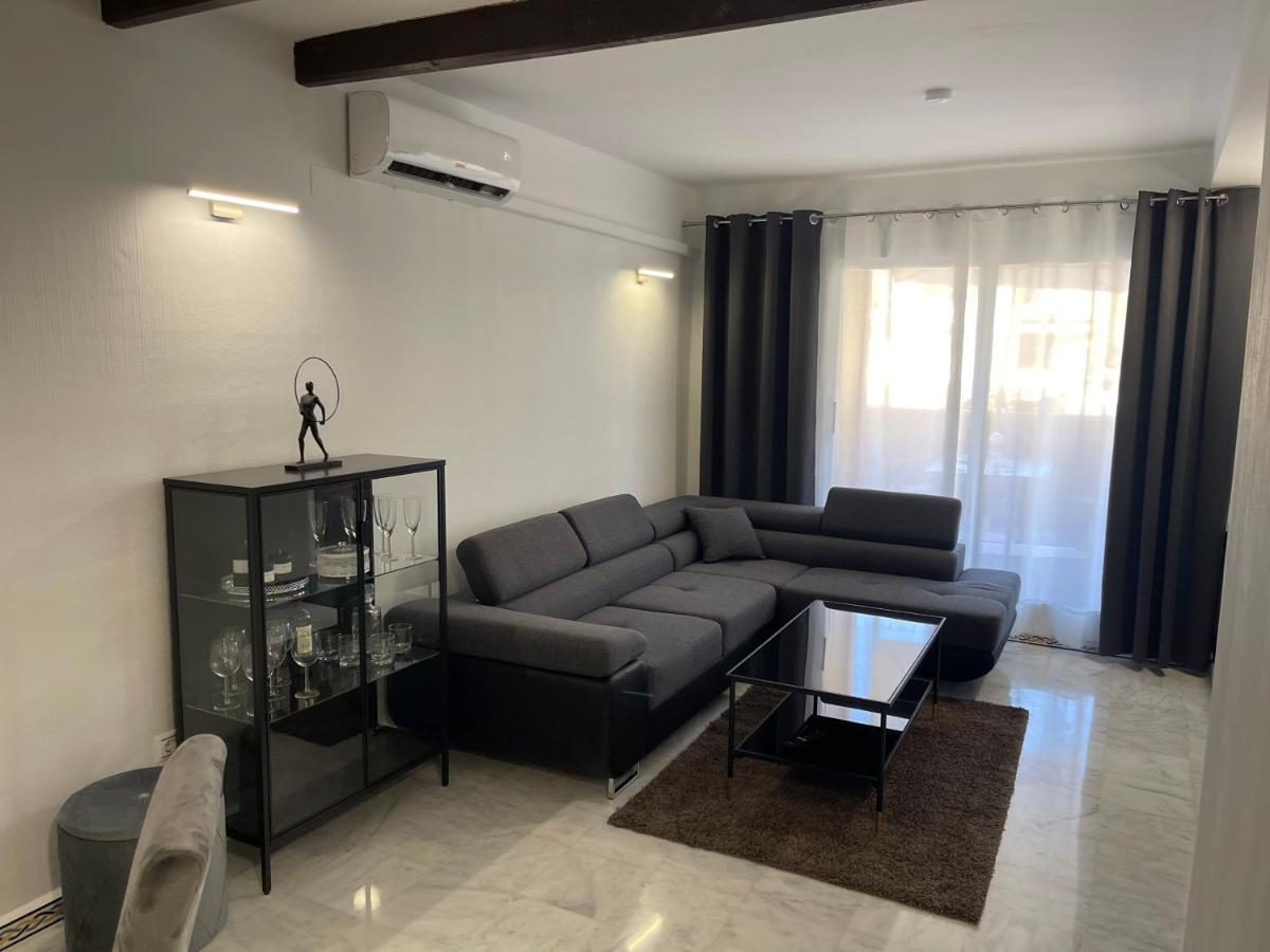 Beach Apartament In 또레비에하 외부 사진