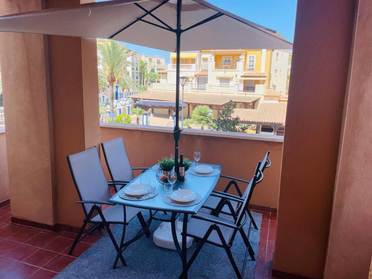 Beach Apartament In 또레비에하 외부 사진