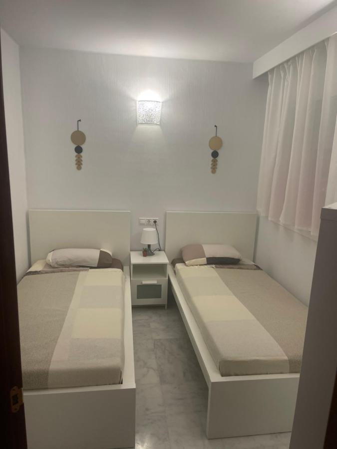 Beach Apartament In 또레비에하 외부 사진