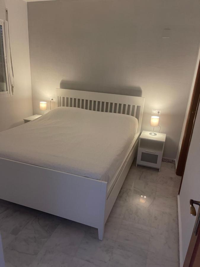 Beach Apartament In 또레비에하 외부 사진