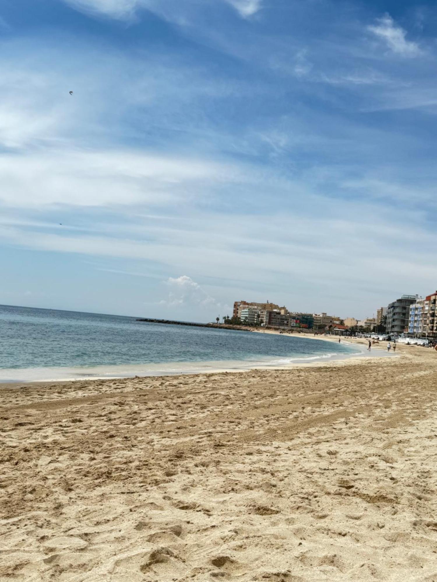 Beach Apartament In 또레비에하 외부 사진